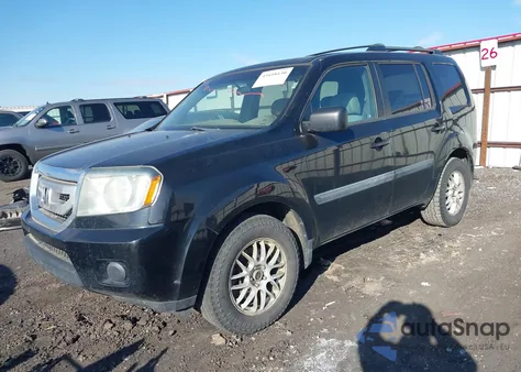 2011 Honda Pilot Lx z USA, uszkodzony, nr VIN 5FNYF4H20BB015004